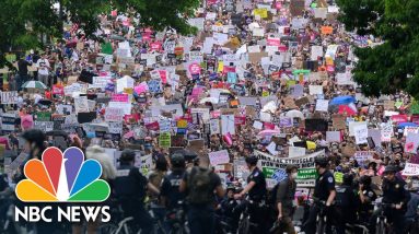 Abortion Issue Gives Democrats Midterm Boost
