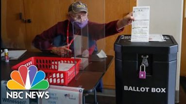 Persuadable Voters Break For Democrats Ahead Of Midterms, NBC News Poll Shows
