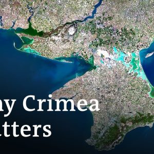 Russia shoots down Ukrainian drone over Crimea | DW News