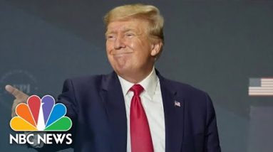 Pro-Trump Forums Swarmed With Violent Rhetoric After FBI Mar-a-Lago Search