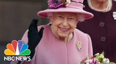 Queen Elizabeth’s Former Bodyguard Shares Story Of Her Quick Wit, Sense Of Humor