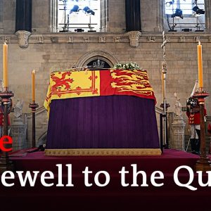 Live: Queen Elizabeth lying-in-state at Westminster Hall, public viewing