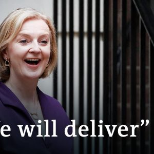 New UK PM Liz Truss to start role as Britain faces multiple crises | DW News