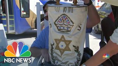 Residents’ Emotional Return To Sanibel Island Synagogue After Hurricane Ian