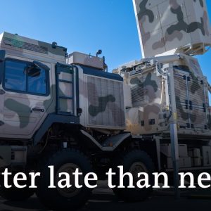 Germany expedites delivery of air defense systems to Ukraine after Russian missile strikes | DW News