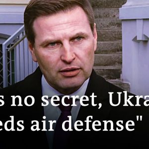 Patriot rockets for Ukraine? Interview with Estonia’s defense minister Hanno Pevkur | DW News