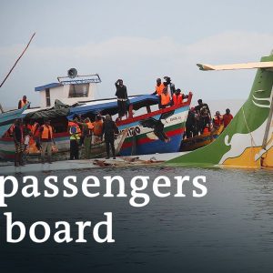 Passenger plane plunges into Lake Victoria in Tanzania | DW News