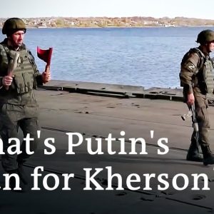 What signs of Russian withdrawal in Kherson could mean | DW News