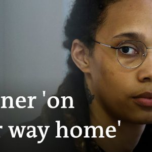 US basketball star Brittney Griner freed in prisoner swap with Russia | DW News