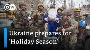How Ukrainians prepare for Christmas in times of war | DW News