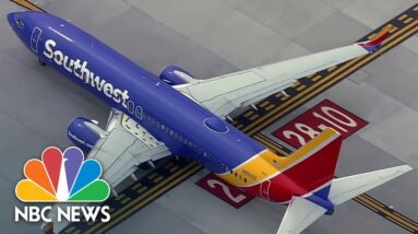 Delays and cancellations close out holiday travel season