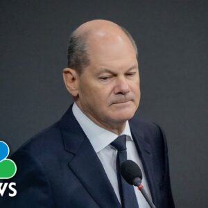 Germany approves sending Leopard tanks to Ukraine