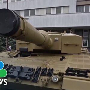 Germany confirms it will send tanks to Ukraine, U.S. may follow suit