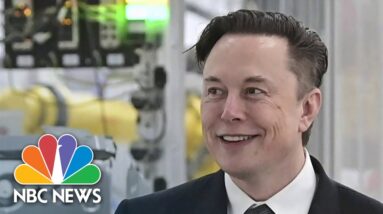 Musk aims to move Tesla trial from California to Texas