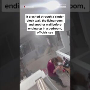 Video captures the moment a large #boulder slammed into an Honolulu, #Hawaii, home