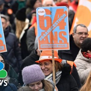 Nationwide strike in France against Macron’s plan to raise retirement age