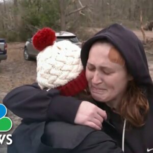 Survivor shares story of hiding in bathtub during deadly tornado outbreak