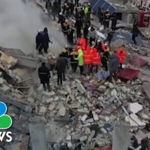 World pledges earthquake aid as Turkey dispatches 10,000 first responders