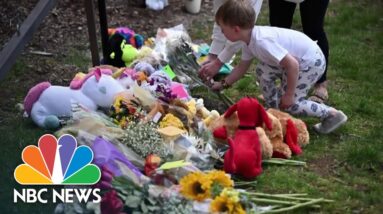 Grief-stricken Nashville community mourning lives lost in elementary school shooting