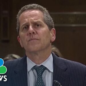 Regulation at center of Senate committee debate over bank failures