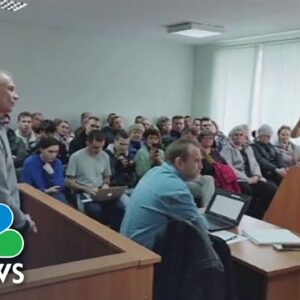 Russian man whose daughter drew anti-war picture flees house arrest