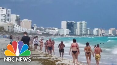 Texas state officials urge residents to avoid travel to Mexico