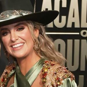 Lainey Wilson REACTS to 'Yellowstone' Ending (Exclusive)