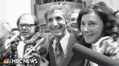 Daniel Ellsberg, who leaked the Pentagon Papers, dies at 92
