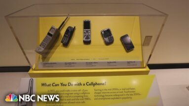 New exhibit takes a look back at cellphones throughout the years