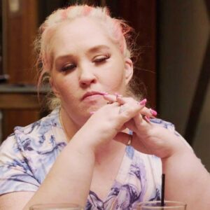 Mama June: Family Crisis Sneak Peek: Mama June Gets Emotional Over Her Daughters (Exclusive)