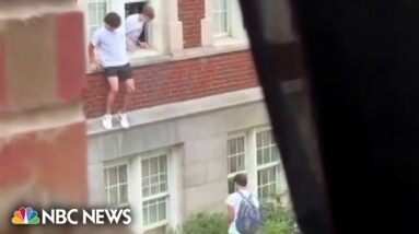 New video shows UNC-Chapel Hill students climb out windows after active shooter alert