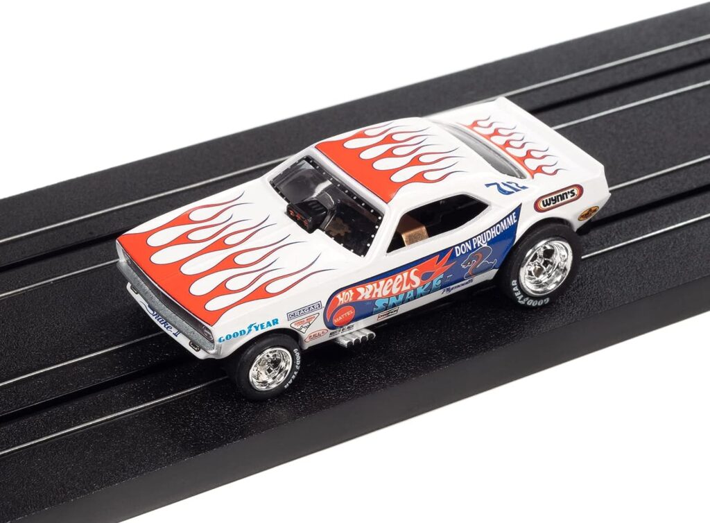 Auto World 4Gear Hot Wheels - Don The Snake Prudhomme/Snake II 1972 Plymouth Cuda Funny Car (White with Flames) HO Scale Slot Car Auto World 4Gear Hot Wheels - Don The Snake Prudhomme/Snake II 1972 Plymouth Cuda Funny Car (White with Flames) HO Scale Slot Car