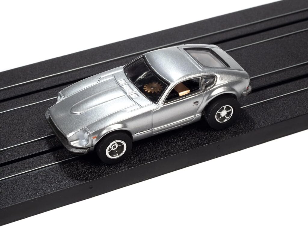 Auto World Xtraction 1973 Datsun 240Z Factory (Silver) HO Scale Slot Car