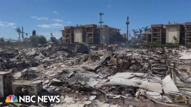 Growing concerns in Maui over toxic fumes from deadly wildfire