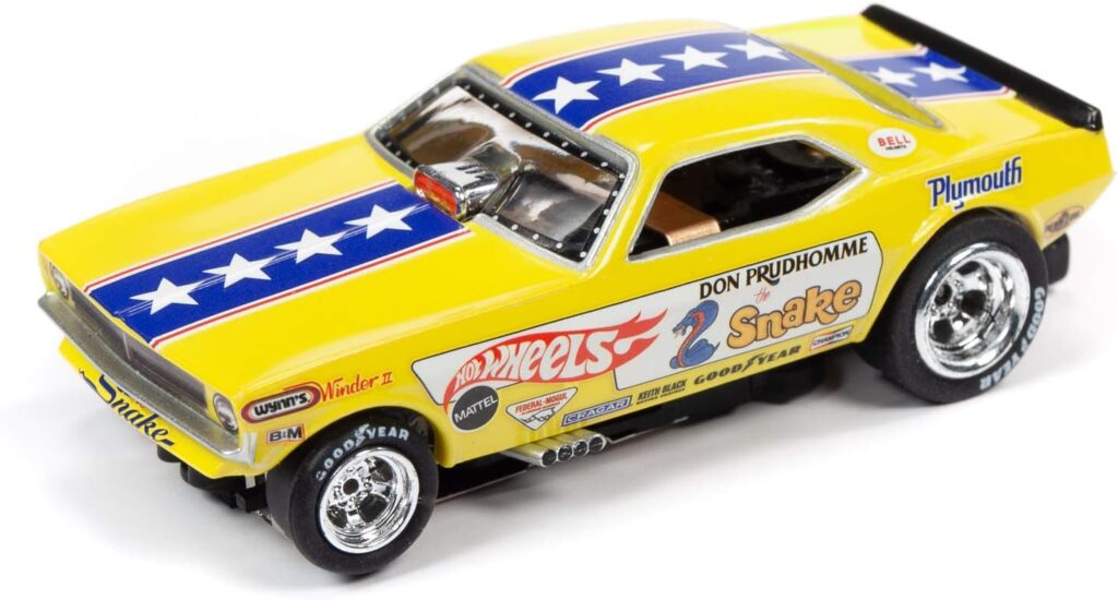 Hot Wheels Slot Car Racing Set - Snake v. Mongoose - 13 Foot Slot Race Track by Auto World
