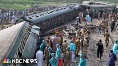Passenger train derailment kills dozens in southern Pakistan