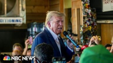 Trump leads Republican field in new Iowa poll