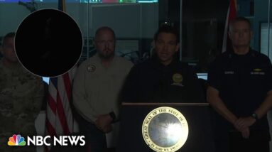 Watch: Lights go out briefly at Florida Gov. DeSantis' briefing on Hurricane Idalia
