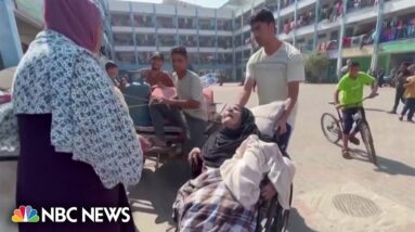 Tens of thousands of Palestinians reportedly shelter in Gaza City hospital