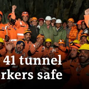 17 days trapped: How did they survive? | DW News