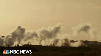 4000 evacuating in Iceland under threat of volcanic eruption