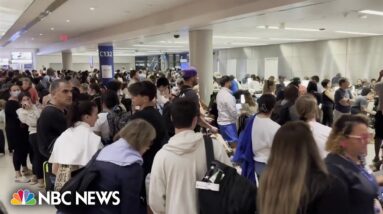 TSA predicting record Thanksgiving travel as potential government shut down looms