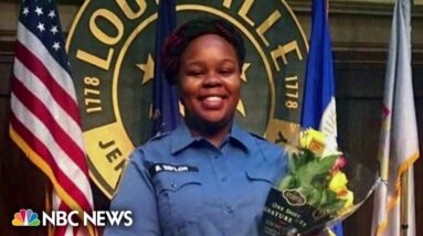 Mistrial declared in trial of ex-officer in fatal Breonna Taylor raid