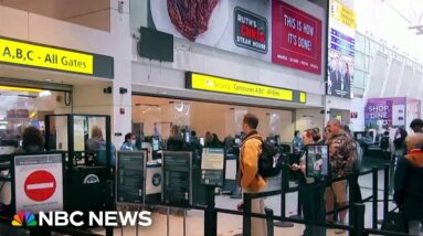 Sunday predicted to be biggest air travel day in U.S. history