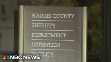 77-year-old Texas lawyer arrested for allegedly smuggling drugs into jail