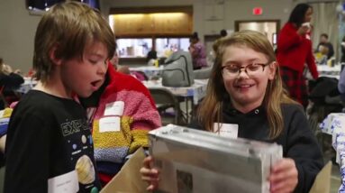 Hundreds of kids connect with incarcerated parents through holiday program