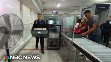 What it’s like to work for the TSA amid the holiday travel rush