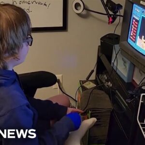 13-year-old meets Tetris creator after beating original game