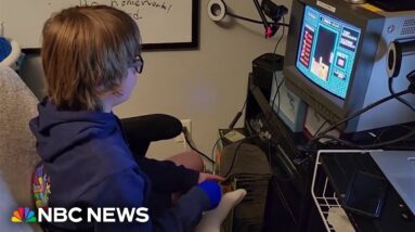 13-year-old meets Tetris creator after beating original game