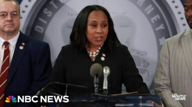 Fulton DA under fire over alleged improper relationship with prosecutor she hired for Trump case